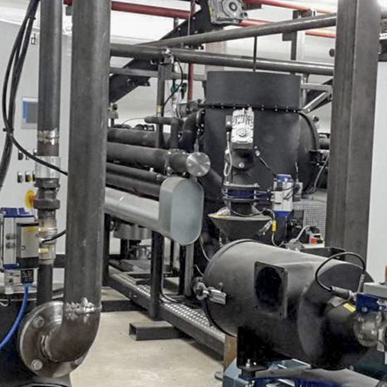 Biomasas koģenerācijas stacija (CHP) ar padeves konveijeriem, cauruļvadiem un katlu sistēmu no Green Energy Systems