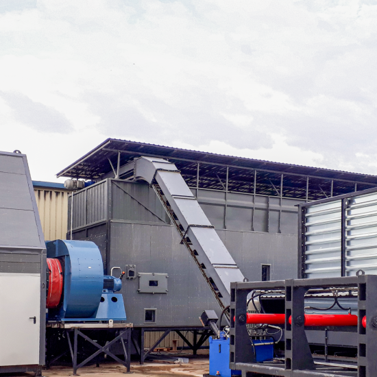 Green Energy Systems biomasas kalte ar kustīgo grīdu, karstā gaisa ģeneratoru un konveijeru sistēmu efektīvai žāvēšanai