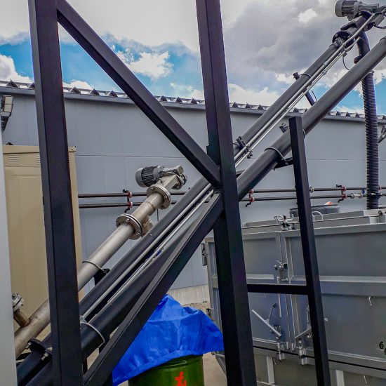 Screw conveyor for biomass and bulk material transport – Green Energy Systems